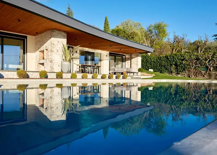 בית נופש Rita *